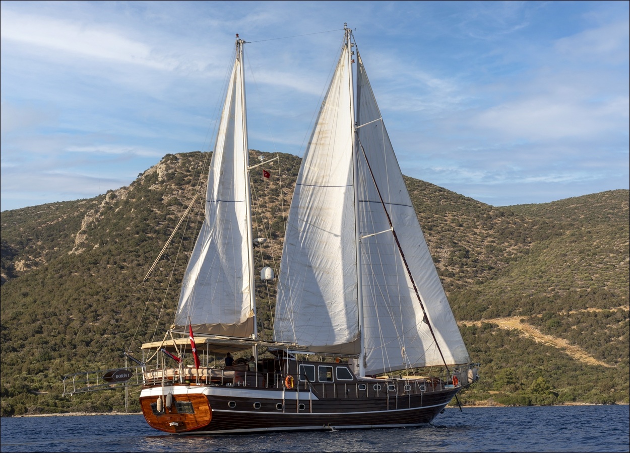 FURKAN III -DORİS ( LUX YACHT)
